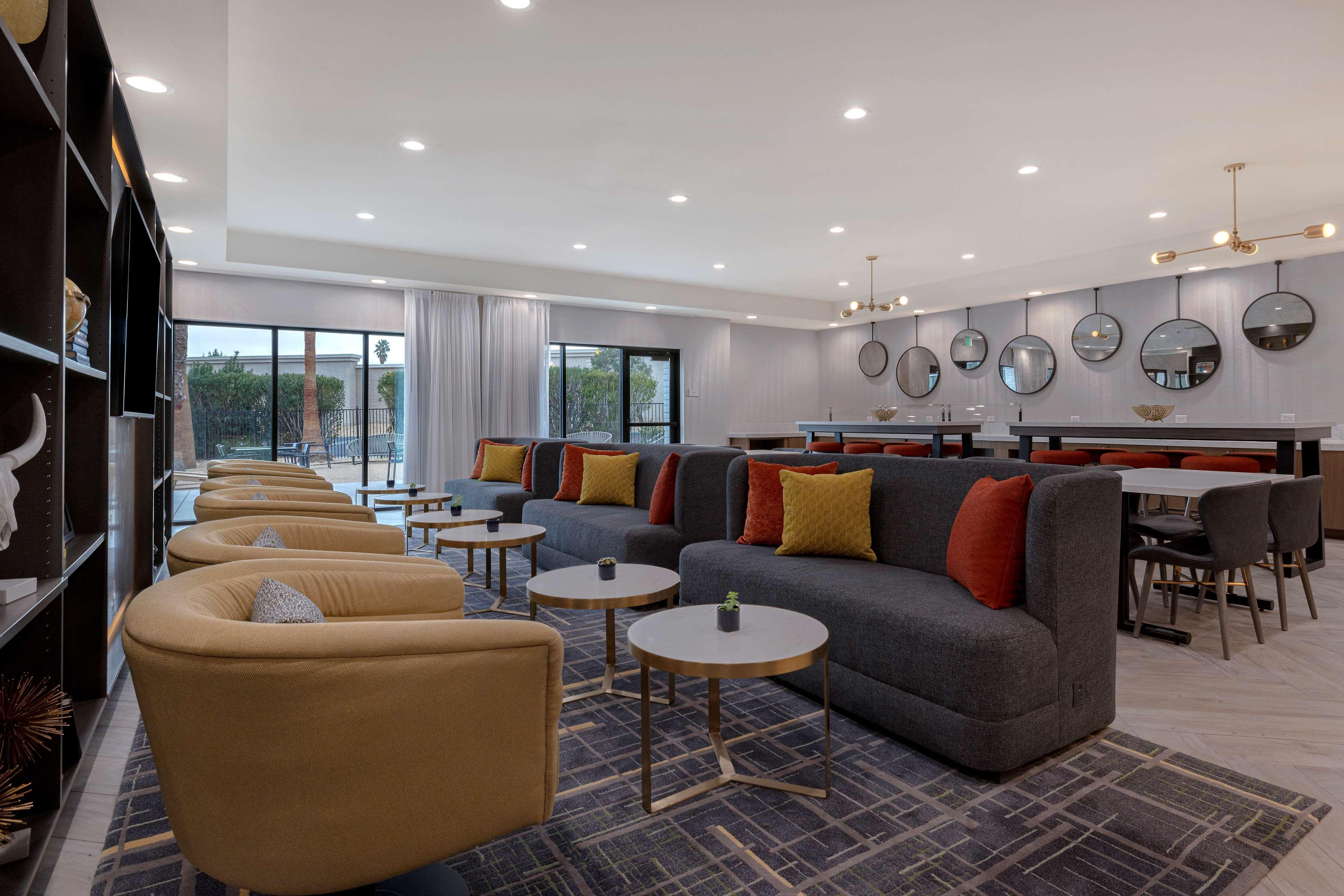 Готель Doubletree By Hilton Palmdale, Ca Екстер'єр фото